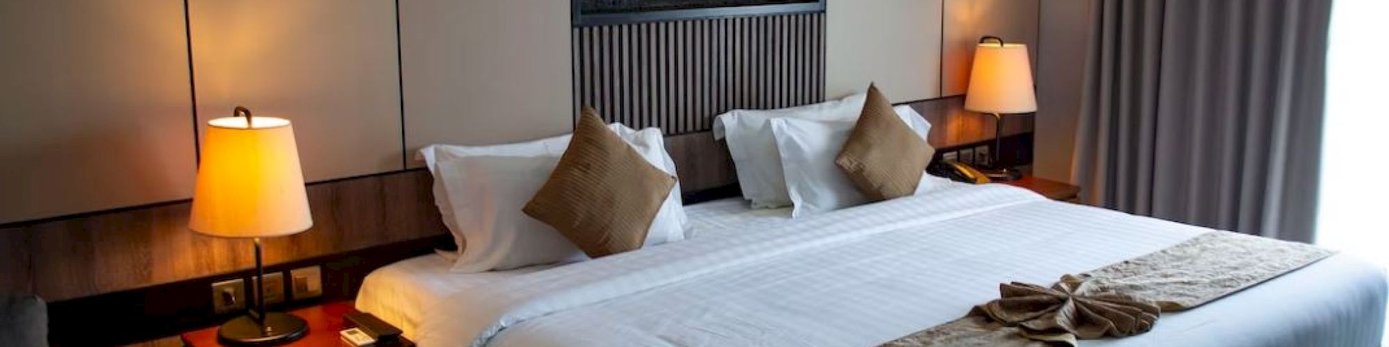 Redondo Beach Hotel, Tapestry Collection by Hilton