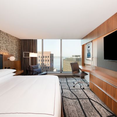 Redondo Beach Hotel, Tapestry Collection by Hilton