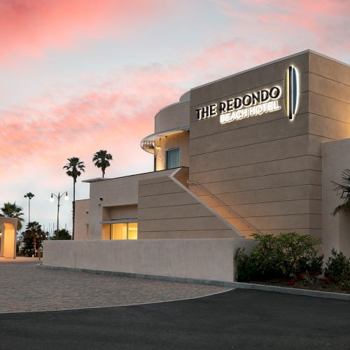 Redondo Beach Hotel, Tapestry Collection by Hilton