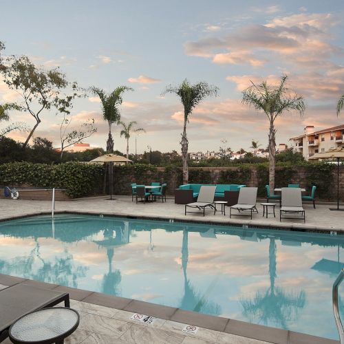 Redondo Beach Hotel, Tapestry Collection by Hilton