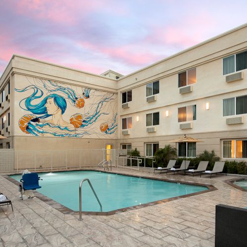 Redondo Beach Hotel, Tapestry Collection by Hilton