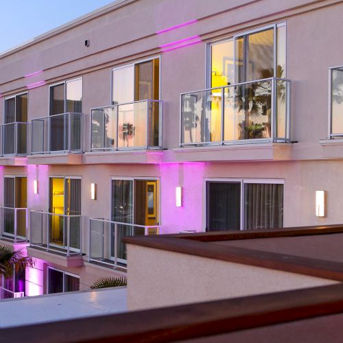 Redondo Beach Hotel, Tapestry Collection by Hilton