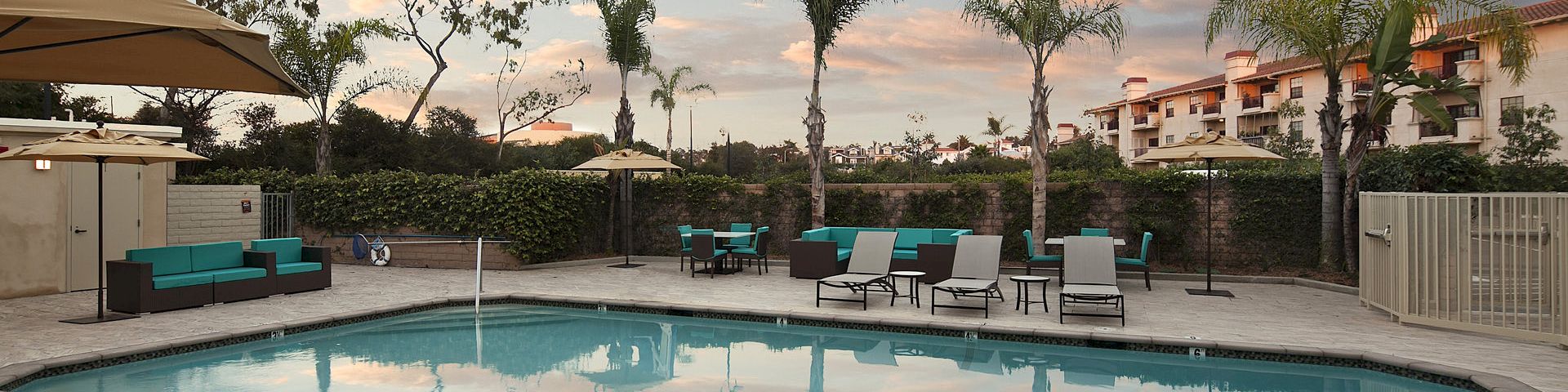 Redondo Beach Hotel, Tapestry Collection by Hilton