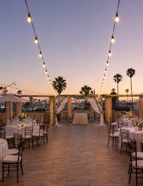 Redondo Beach Hotel, Tapestry Collection by Hilton