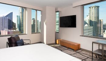 Redondo Beach Hotel, Tapestry Collection by Hilton