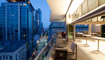 Redondo Beach Hotel, Tapestry Collection by Hilton