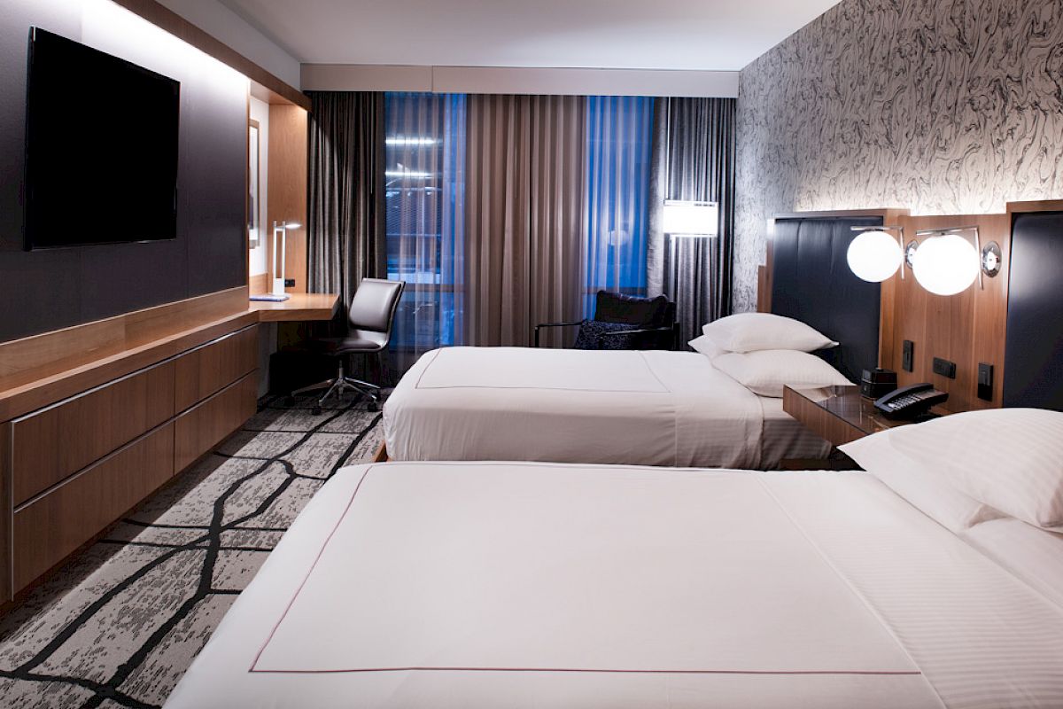 Redondo Beach Hotel, Tapestry Collection by Hilton