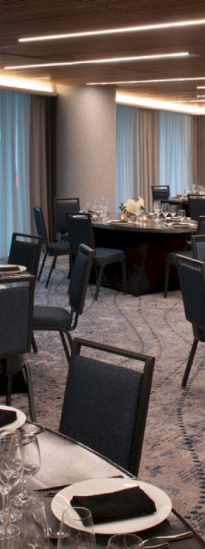 Redondo Beach Hotel, Tapestry Collection by Hilton