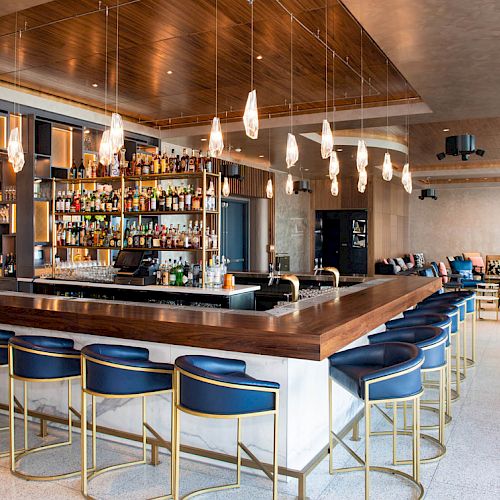 Redondo Beach Hotel, Tapestry Collection by Hilton